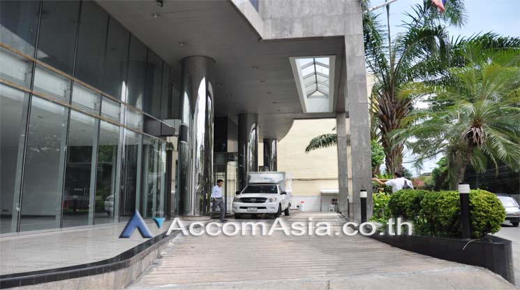 5  Office Space for rent and sale in Sukhumvit ,Bangkok BTS Ekkamai at 42 Tower AA10427